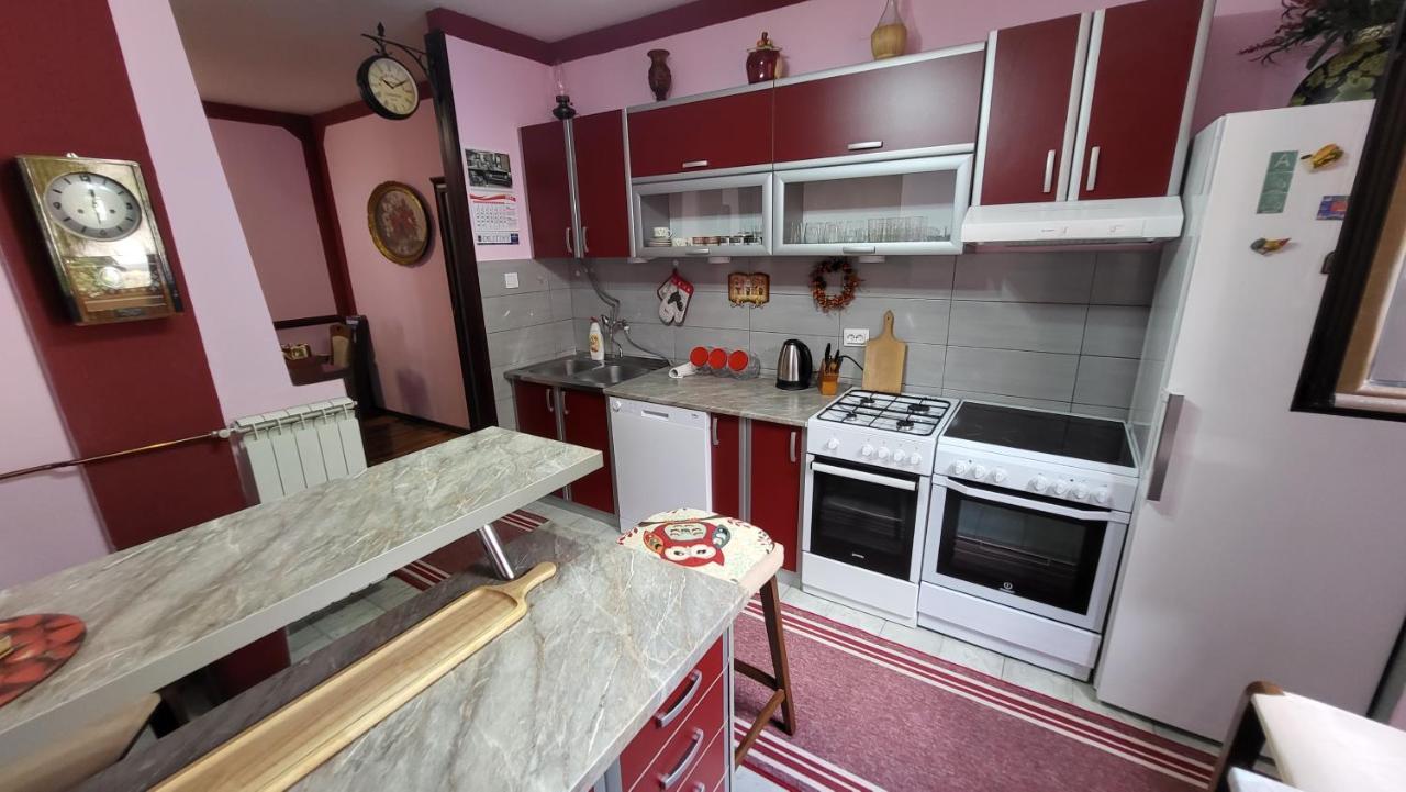 Apartment Capt Seferovic 2 Donji Morinj Ngoại thất bức ảnh
