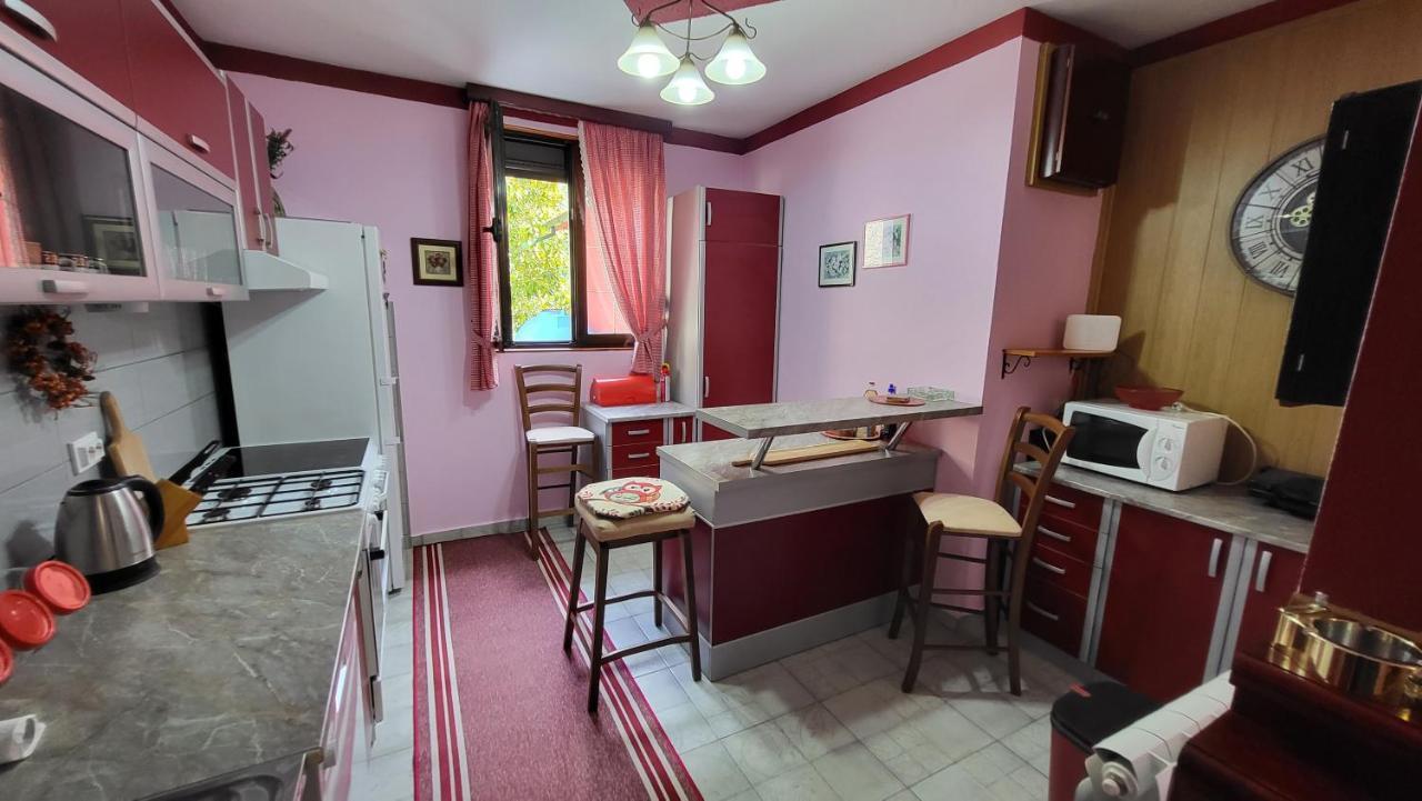 Apartment Capt Seferovic 2 Donji Morinj Ngoại thất bức ảnh