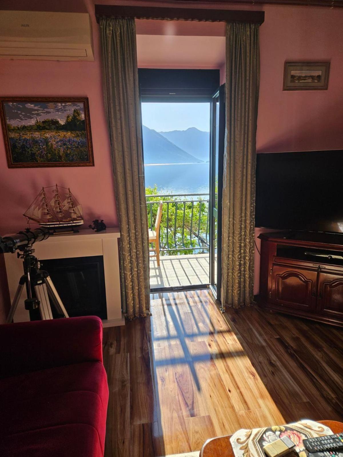 Apartment Capt Seferovic 2 Donji Morinj Ngoại thất bức ảnh